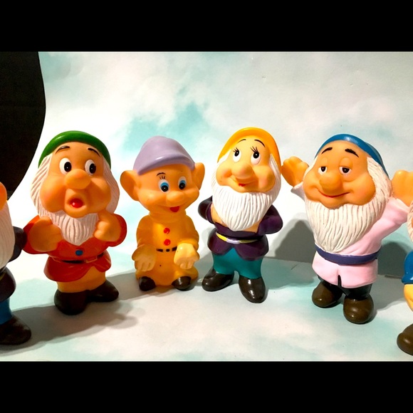 DISNEY RETRO Snow White And Seven Dwarfs SqueakToy - Picture 3 of 14